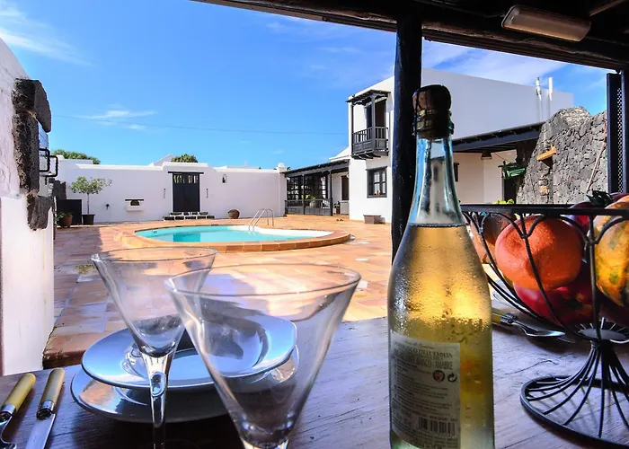 Villa El Islote San Bartolomé