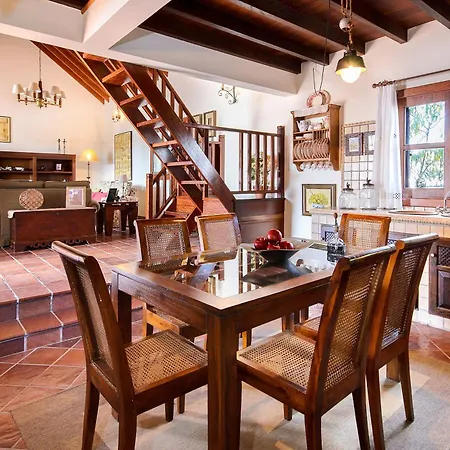 Villa El Islote San Bartolomé