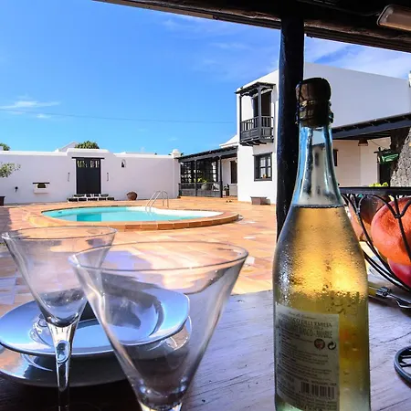 Villa El Islote San Bartolomé